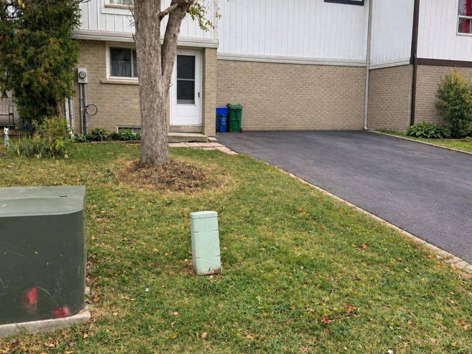 31 GERALDINE COURT, Brampton, Ontario L6S 2J6