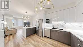 312 - 325 SOUTH PARK ROAD | Markham Ontario | Slide Image Twelve