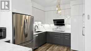 312 - 325 SOUTH PARK ROAD | Markham Ontario | Slide Image Thirteen