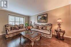 45 JOHN BUTTON BOULEVARD | Markham Ontario | Slide Image Seven