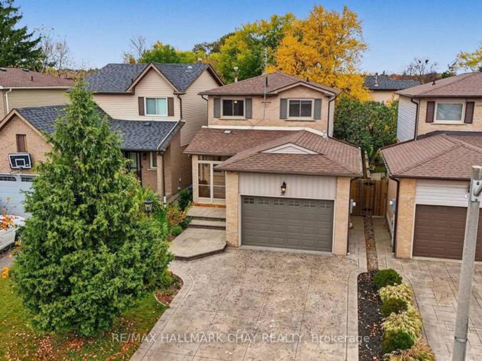 57 NEWBRIDGE CRESCENT, Brampton, Ontario L6S 4B5