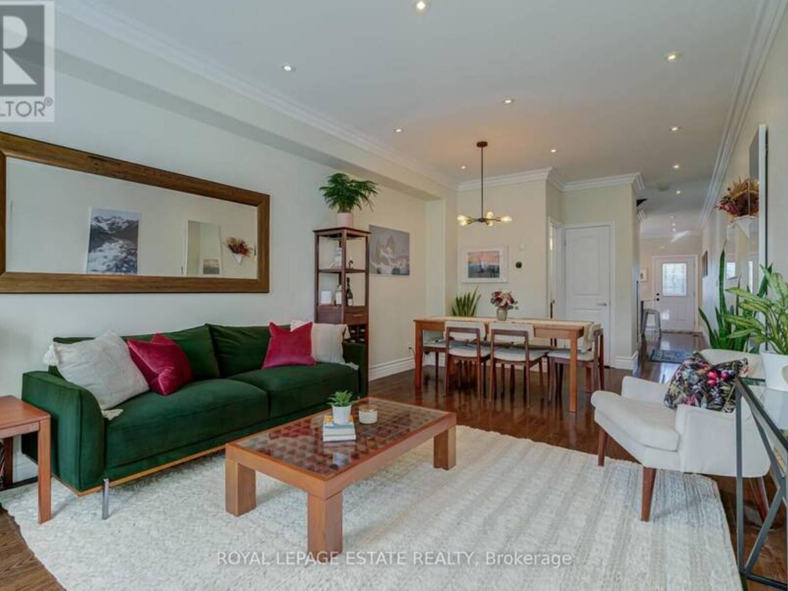 110A HOLBORNE AVENUE, Toronto, Ontario M4C 2R4
