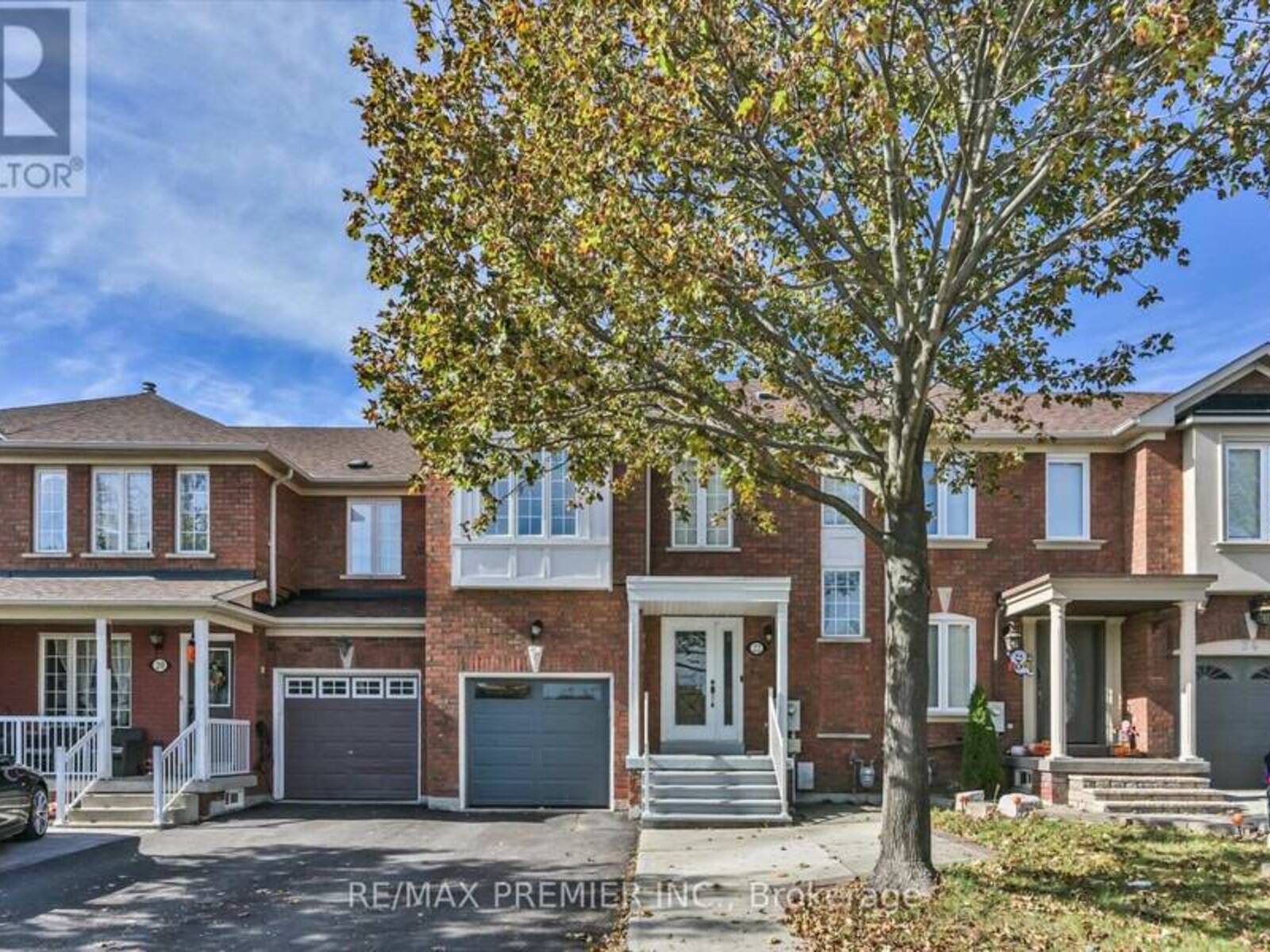 22 LUCERNE DRIVE, Vaughan, Ontario L4H 2Y2