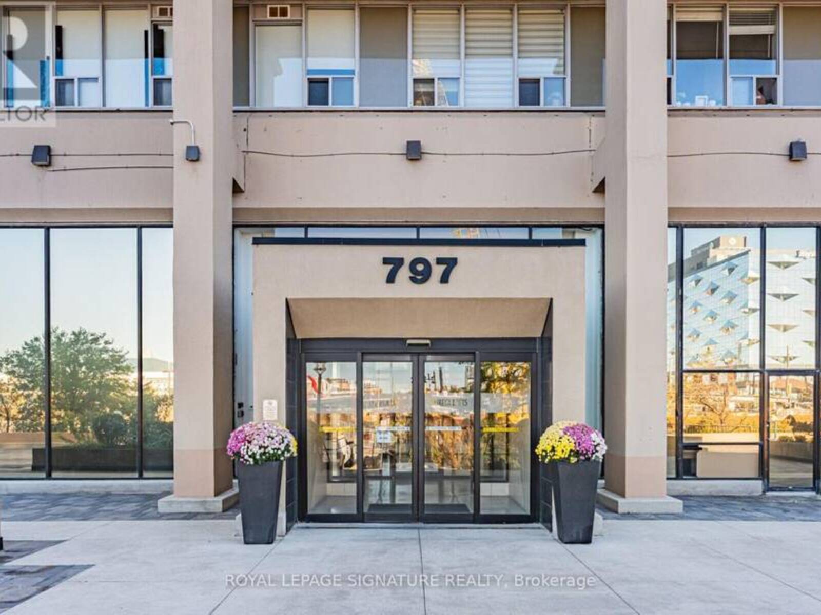 809 - 797 DON MILLS ROAD, Toronto, Ontario M3C 1V1