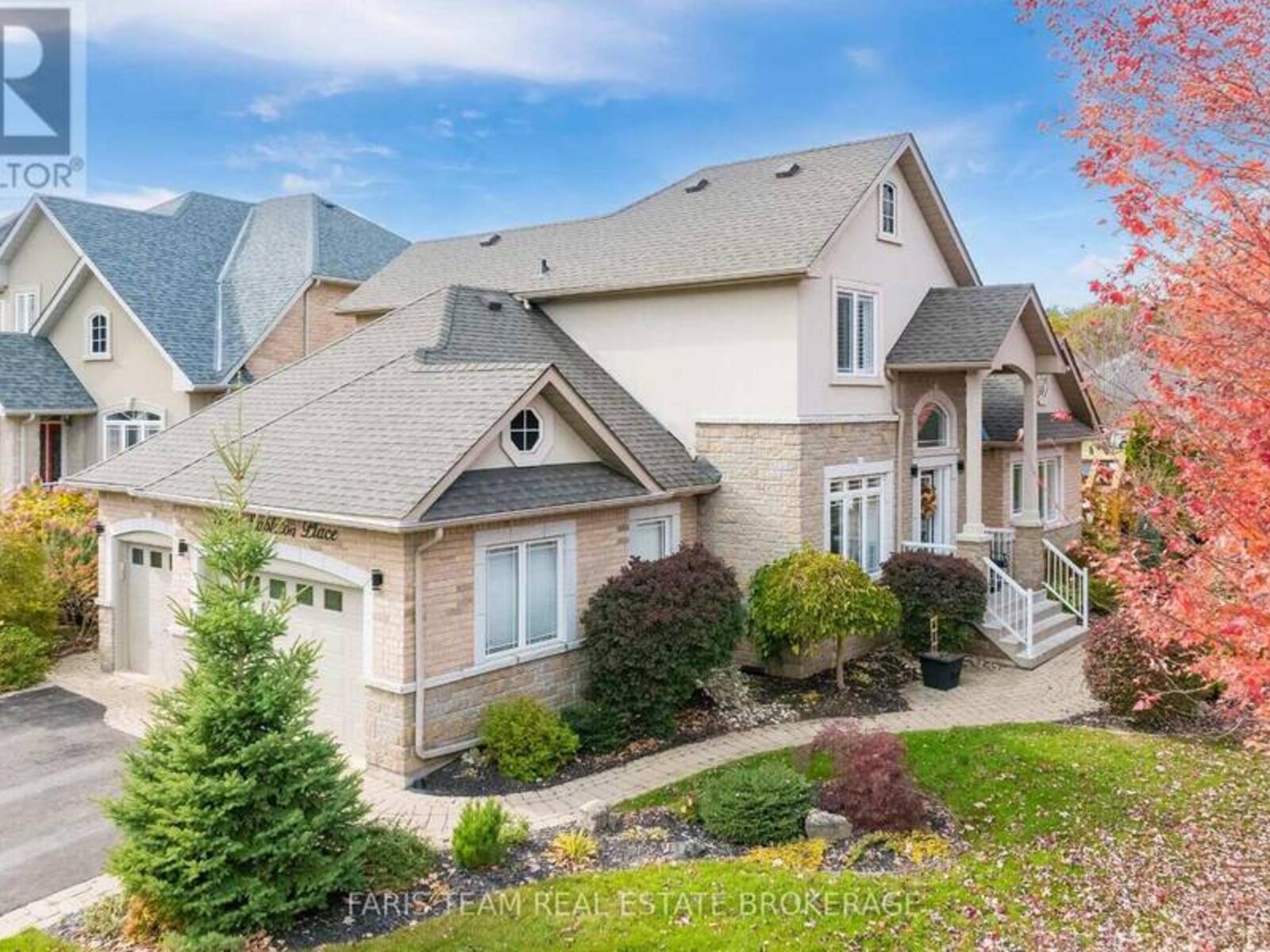 2 STAPLETON PLACE, Barrie, Ontario L4N 5Z3