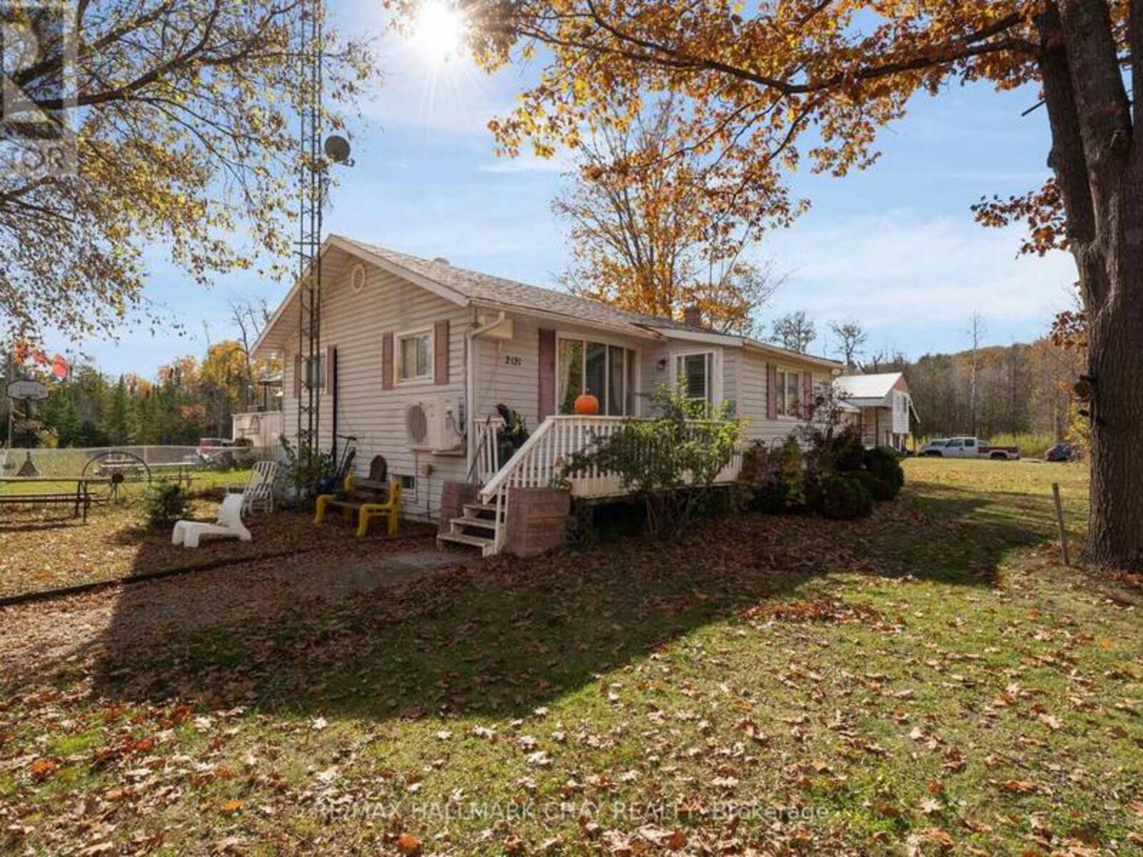 2121 KLONDIKE PARK ROAD, Wasaga Beach, Ontario L9Z 2W9