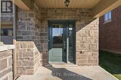31 SAPPHIRE WAY | Thorold Ontario | Slide Image Five