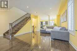 117 ZOKOL DRIVE | Aurora Ontario | Slide Image Sixteen
