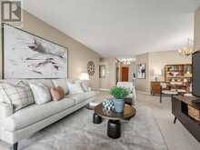 707 - 120 PROMENADE CIRCLE | Vaughan Ontario | Slide Image Eleven