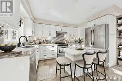 43 EASTERN SKIES WAY | Markham Ontario | Slide Image Nine