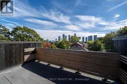 38 SMITHFIELD DRIVE | Toronto Ontario | Slide Image Three