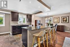 2 LORING CRESCENT | Hamilton Ontario | Slide Image Fifteen
