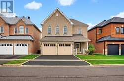 75 HOWLETT CRESCENT | Ajax Ontario | Slide Image One