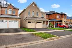 75 HOWLETT CRESCENT | Ajax Ontario | Slide Image Two