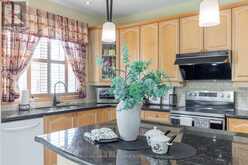 75 WINSTON CASTLE DRIVE | Markham Ontario | Slide Image Eight
