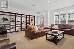 2090 BATES COMMON | Burlington Ontario | Slide Image Twelve