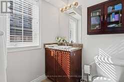 2090 BATES COMMON | Burlington Ontario | Slide Image Nineteen