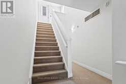 2090 BATES COMMON | Burlington Ontario | Slide Image Twenty-four
