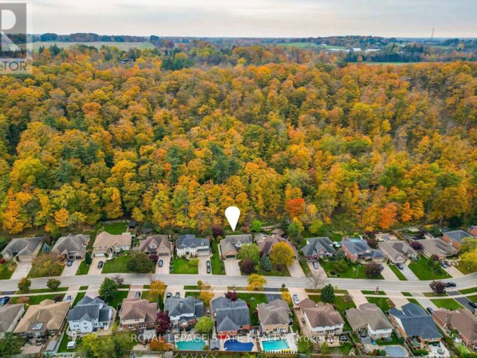 112 DORCHESTER DRIVE, Grimsby, Ontario L3M 1A8