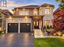 2121 BLACKFOREST CRESCENT | Oakville Ontario | Slide Image Three