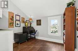 21 BAYFIELD AVENUE | Hamilton Ontario | Slide Image Thirty