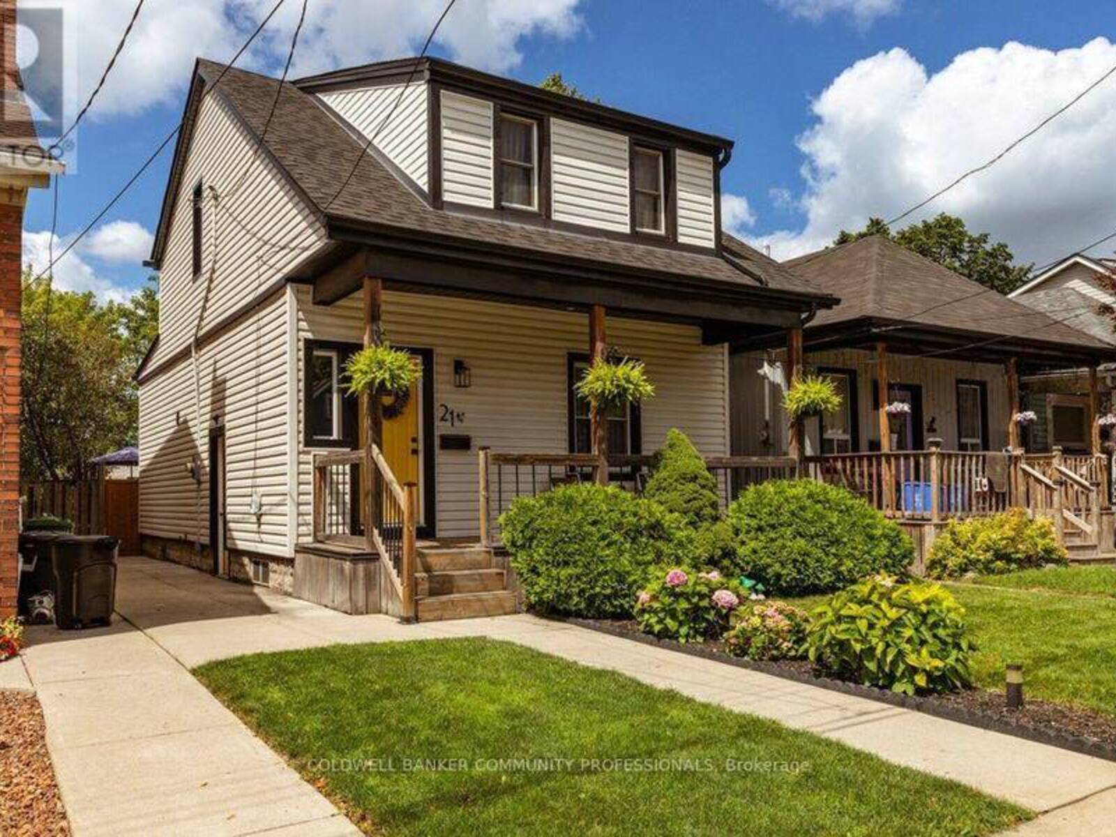 21 BAYFIELD AVENUE, Hamilton, Ontario L8H 3M5
