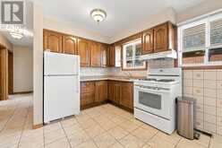 206 WARREN AVENUE | Hamilton Ontario | Slide Image Six