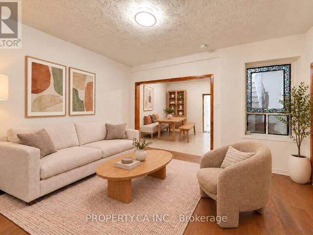 3 CLINTON PLACE Toronto Ontario, M6G 1J8 - Property For Sale