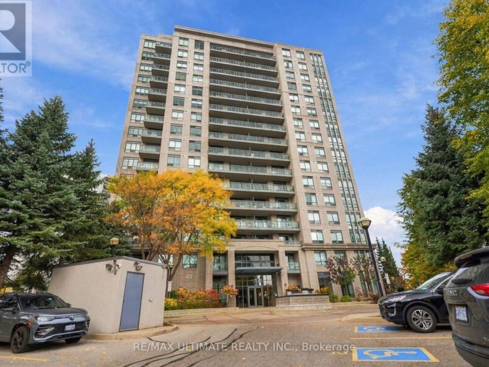 501 - 38 FONTENAY COURT, Toronto, Ontario M9A 5H5