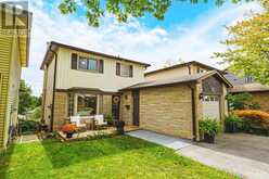 19 HILLSDALE COURT | Dundas Ontario | Slide Image Two