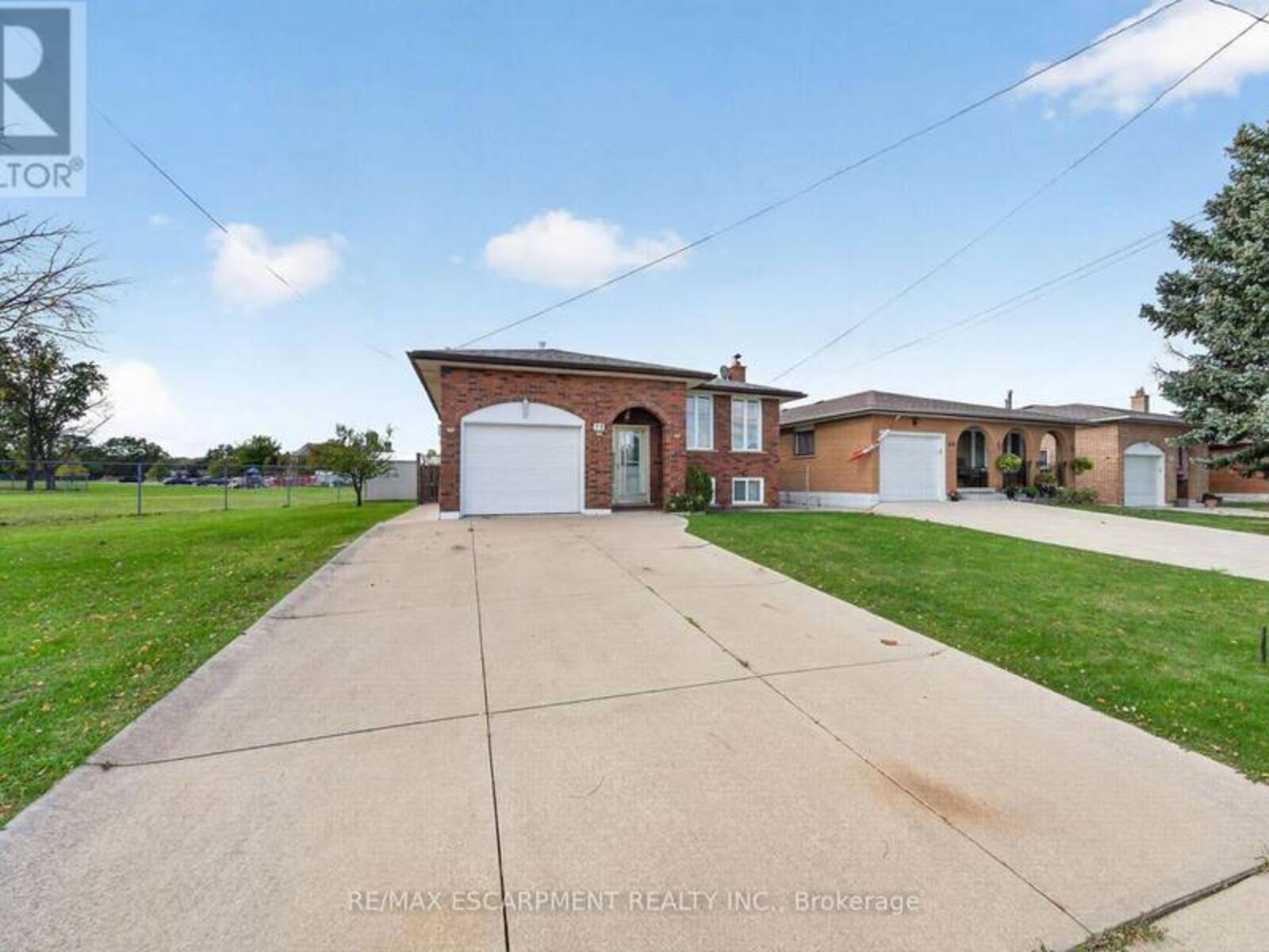 72 TERESA STREET N, Hamilton, Ontario L8G 3Z9