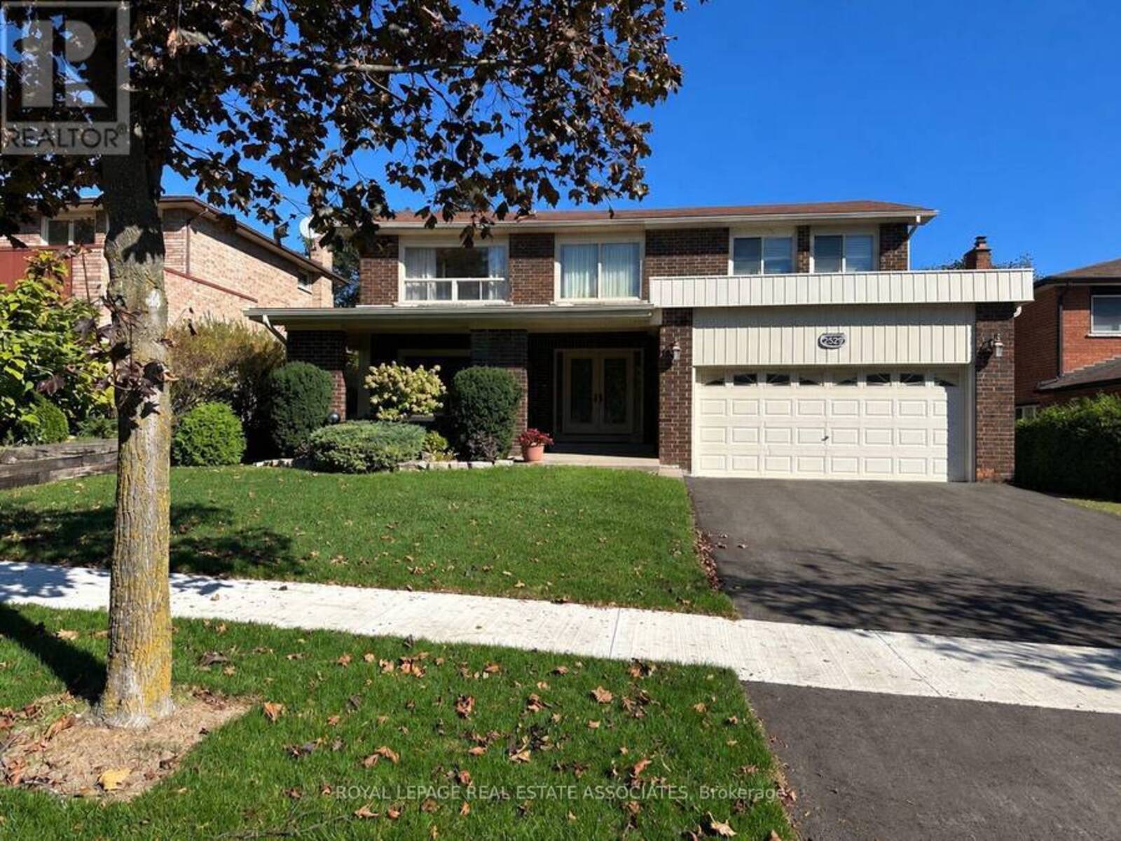 2529 CLAYMORE CRESCENT, Mississauga, Ontario L5C 3A2