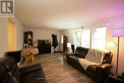 403 WALNUT STREET W | Whitby Ontario | Slide Image Fifteen