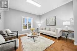 40 ANN LOUISE CRESCENT | Markham Ontario | Slide Image Three