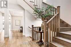 33 PINE HEIGHTS DRIVE | Vaughan Ontario | Slide Image Six
