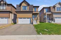 20 HILLCROFT WAY | Bobcaygeon Ontario | Slide Image Two
