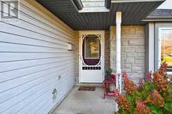 11 BARTON STREET | Cayuga Ontario | Slide Image Four