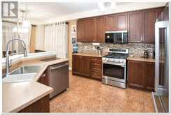 19 THE QUEENSWAY | Barrie Ontario | Slide Image Eleven