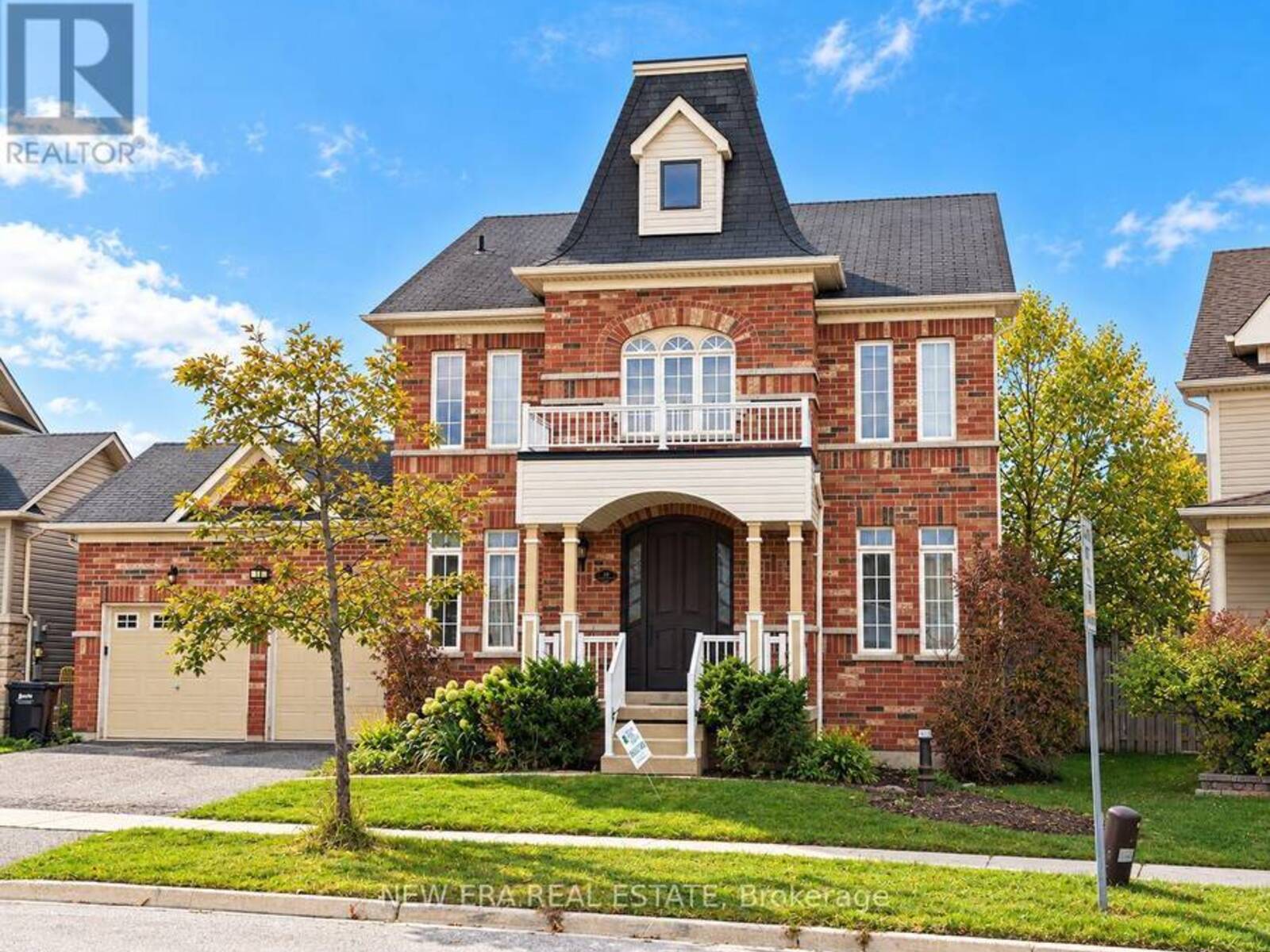 19 THE QUEENSWAY, Barrie, Ontario L4M 7H6