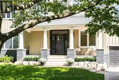 407 MAPLE GROVE DRIVE | Oakville Ontario | Slide Image Five