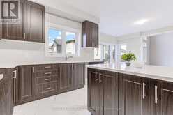 15 VENTURE WAY | Thorold Ontario | Slide Image Ten