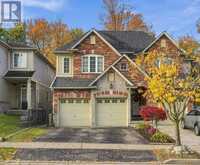 8 GOLDENVIEW COURT | Hamilton Ontario | Slide Image One