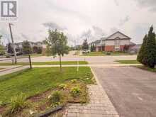31 INGRAM DRIVE | Guelph Ontario | Slide Image Four