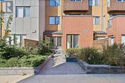 42 - 30 CURLEW DRIVE | Toronto Ontario | Slide Image Thirty