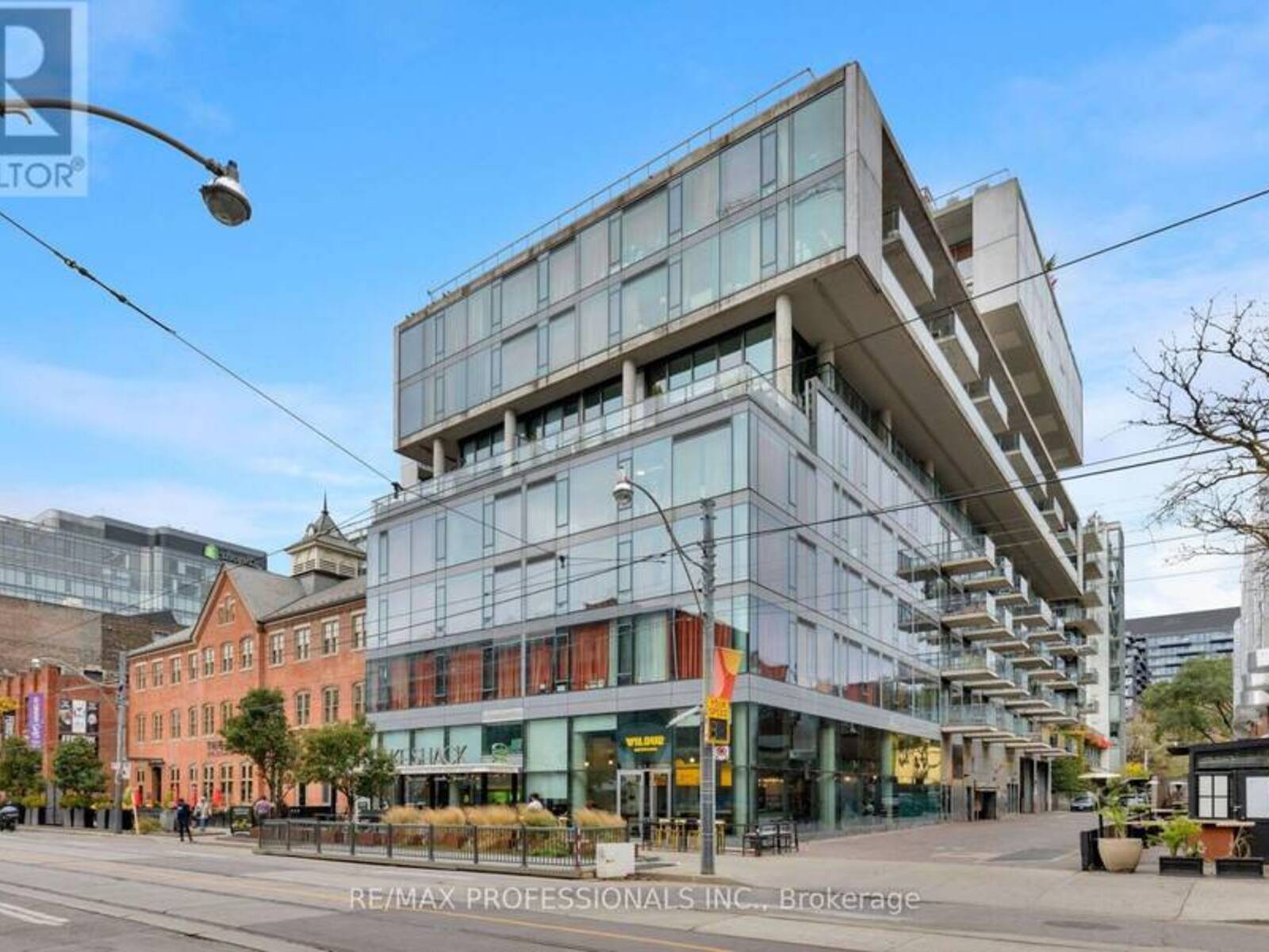 226 - 560 KING STREET W, Toronto, Ontario M5V 1M3