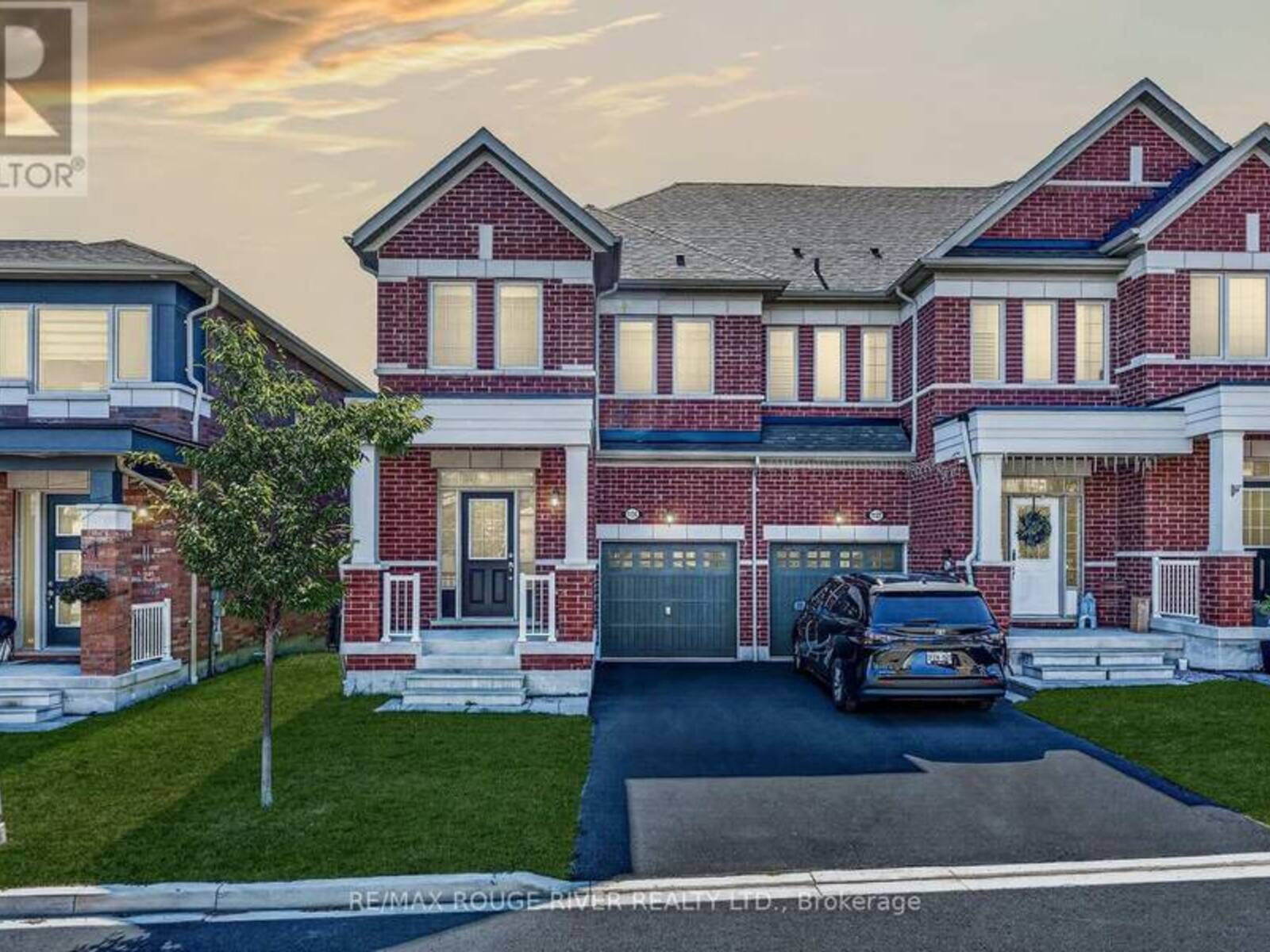 1124 SEPIA SQUARE, Pickering, Ontario L1X 0H1