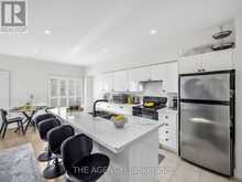 756 VILLAGE GREEN BOULEVARD | Mississauga Ontario | Slide Image Nine