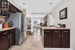 4 VANCE CRESCENT | Hamilton Ontario | Slide Image Thirteen
