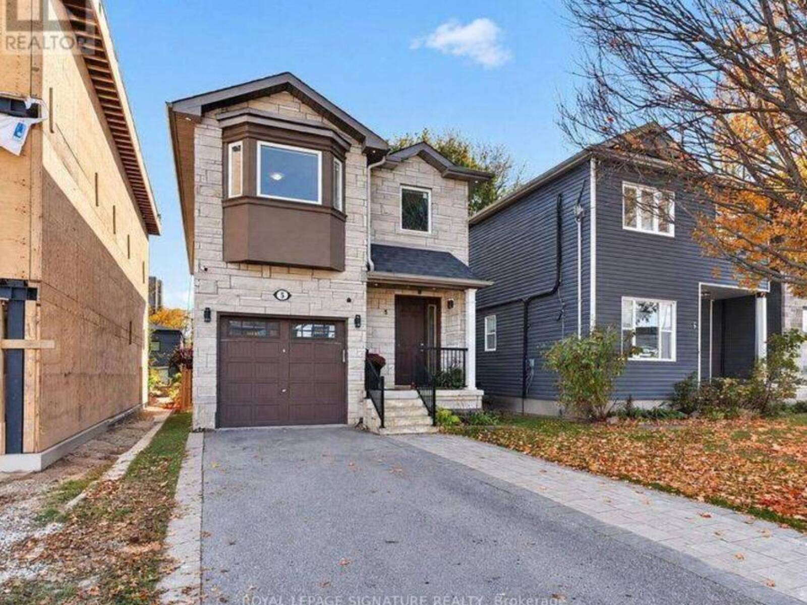5 BRENTON STREET, Toronto, Ontario M4B 1C7