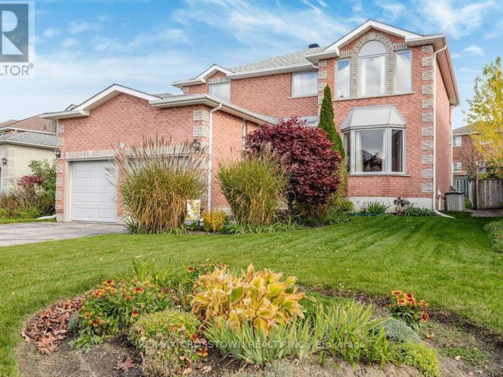 33 RAQUEL STREET, Barrie, Ontario L4N 9S4